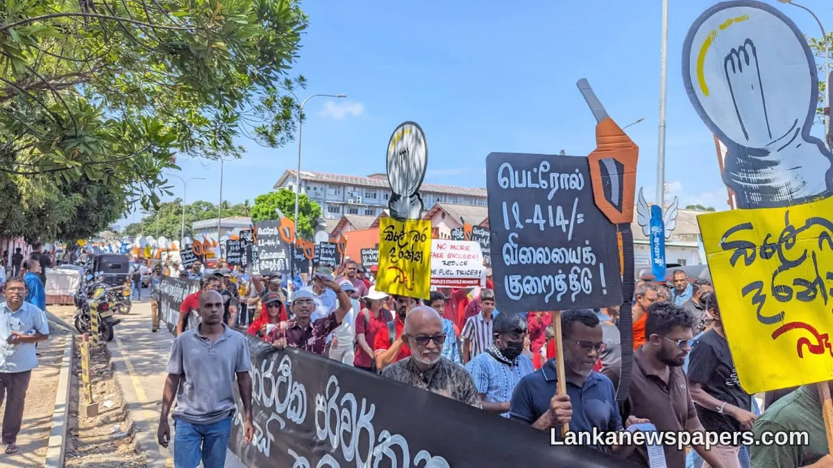 Six Arrested After Anti-Tax Protest Organised by FSP and Jana Aragala Movement in Colombo