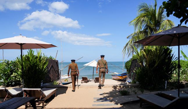 arugam bay tourists